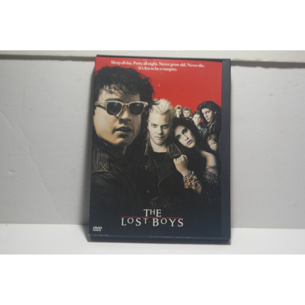 The Lost Boys DVD Kiefer Sutherland Sleep all Day Party all Night Vampires 1987